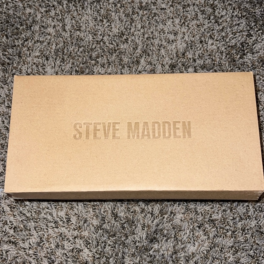Brand New Pink Steve Madden lace up sandals